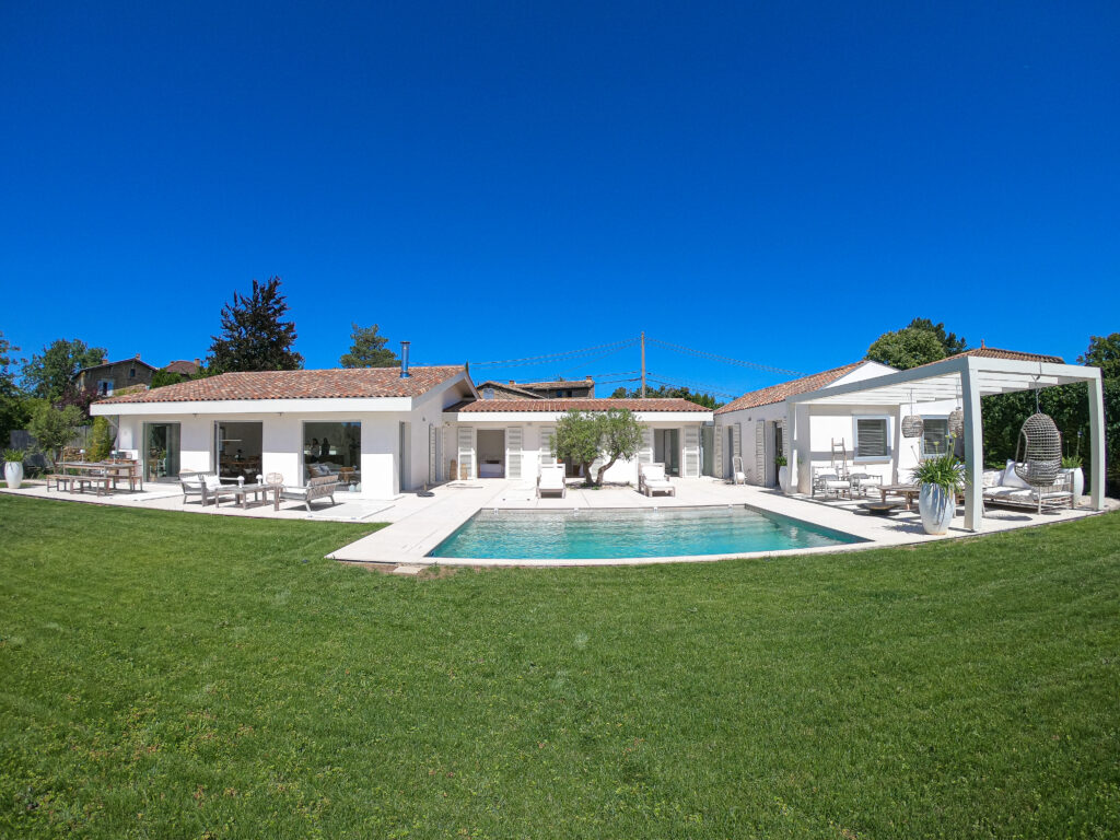 Rénovation de maison, maison été 