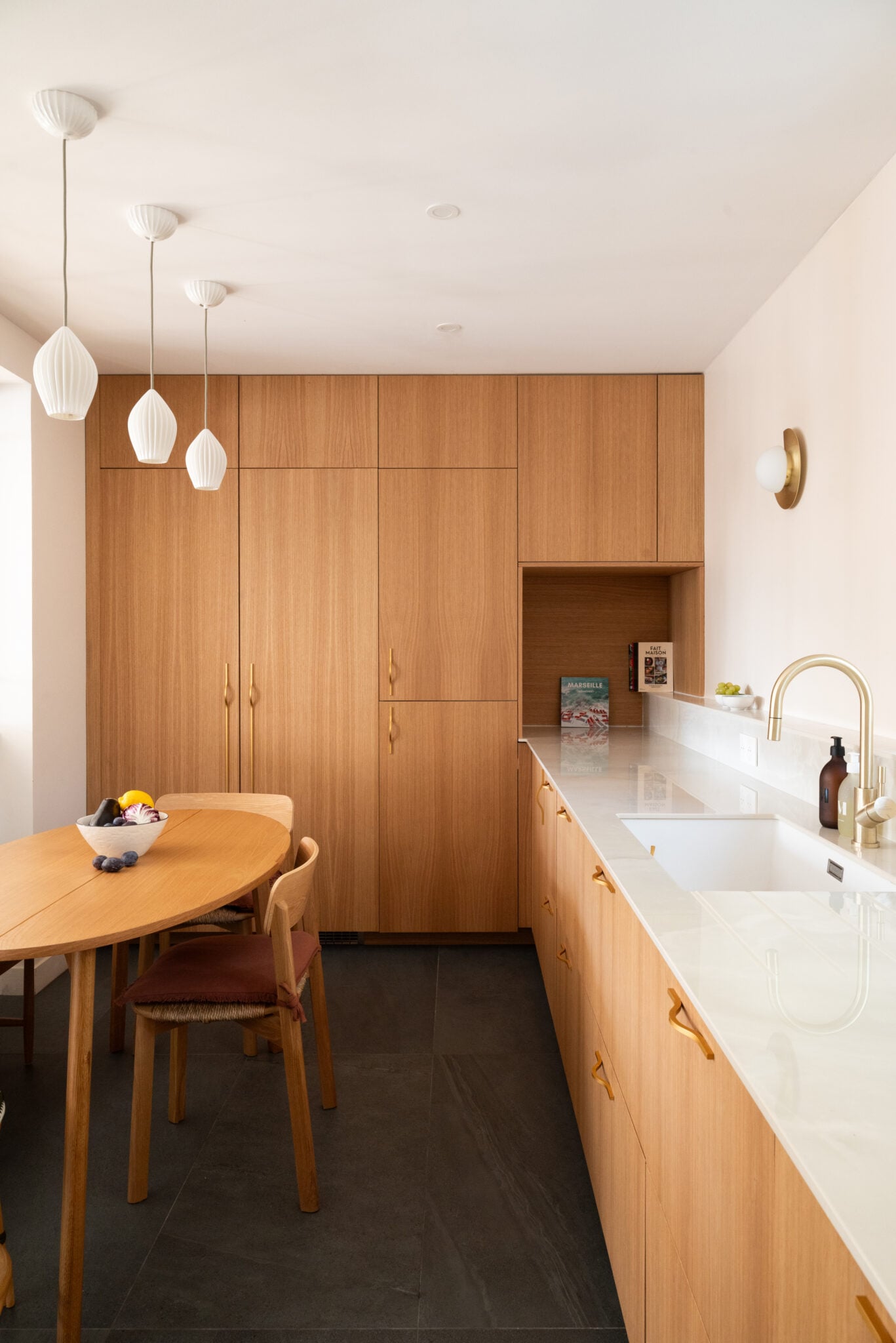 Cuisine en Bois Lisse Chêne Naturel forme Pure